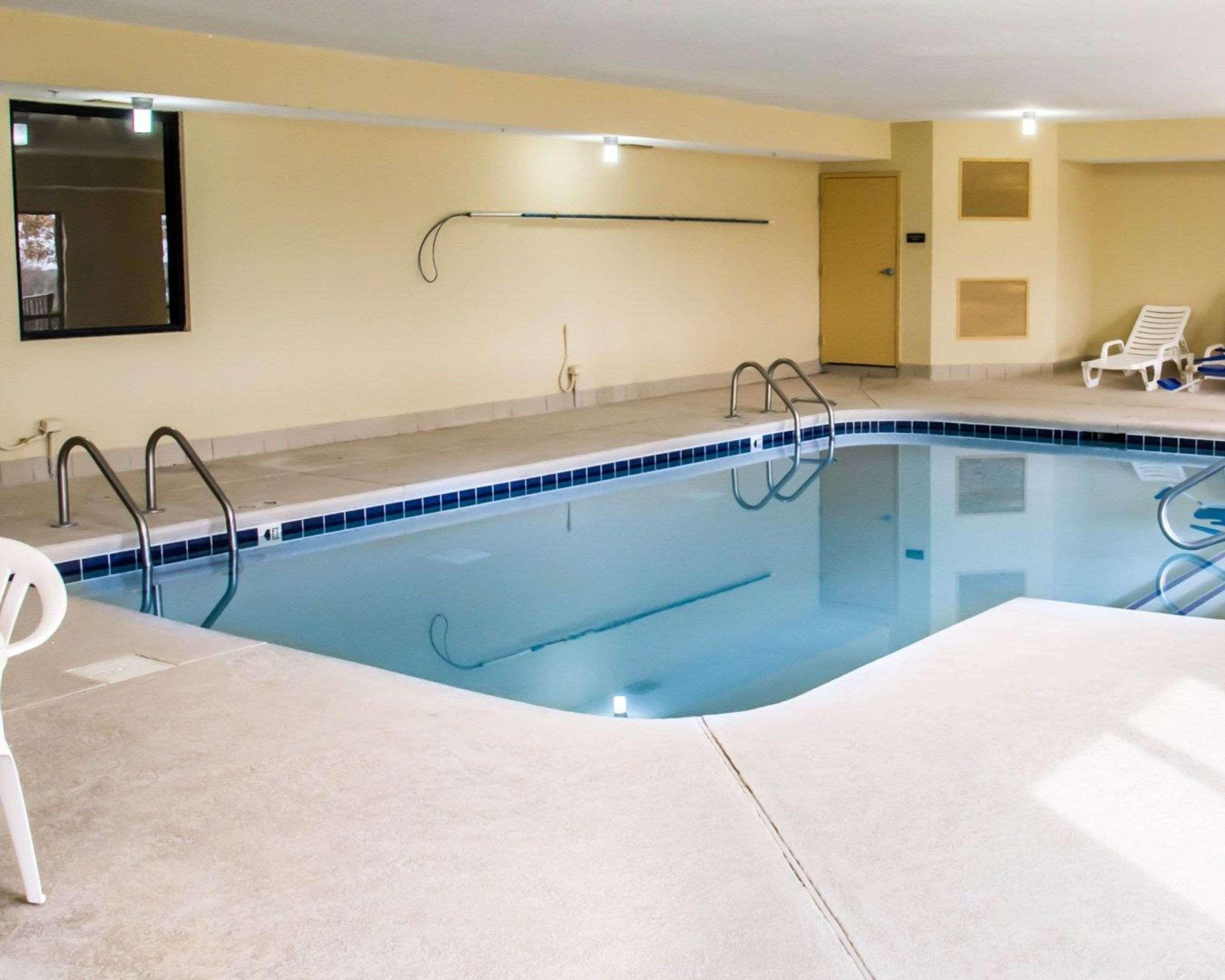 Inn Sleep Concord -