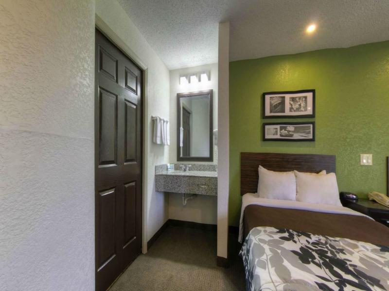 Inn Sleep Concord - 2*